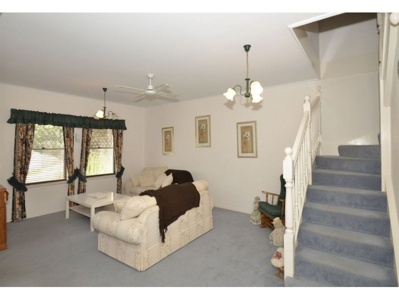 10 Sandalwood Crescent, Flagstaff Hill SA 5159