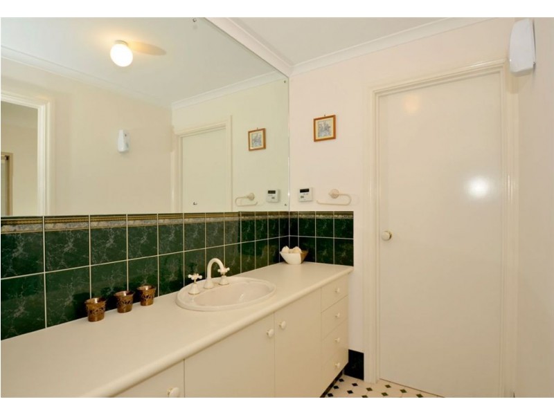 10 Sandalwood Crescent, Flagstaff Hill SA 5159