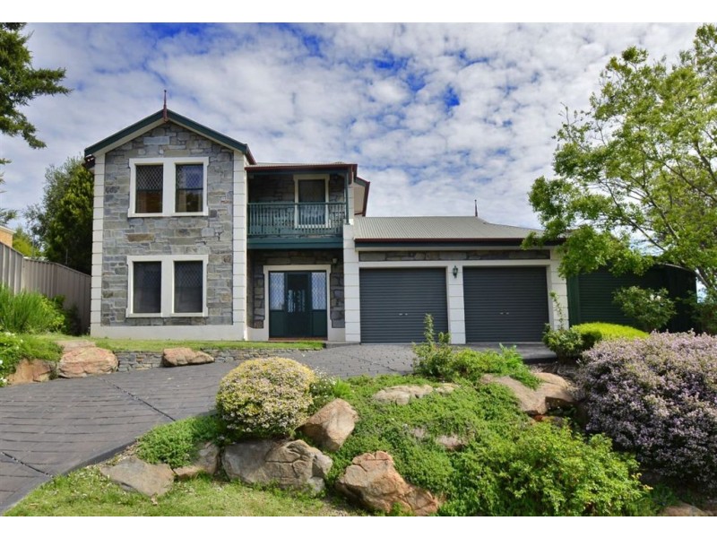 10 Sandalwood Crescent, Flagstaff Hill SA 5159