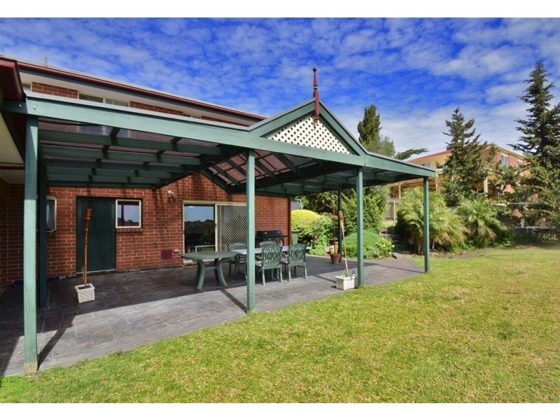 10 Sandalwood Crescent, Flagstaff Hill SA 5159