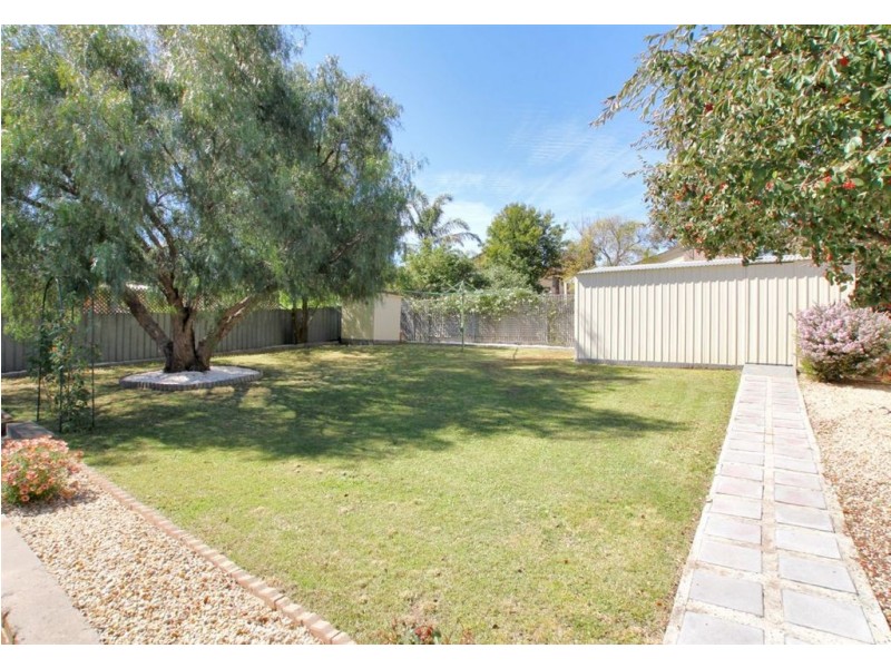 40 Lynlee Crescent, Huntfield Heights SA 5163