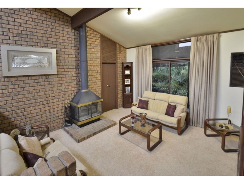 8 Palmyra Court, Flagstaff Hill SA 5159