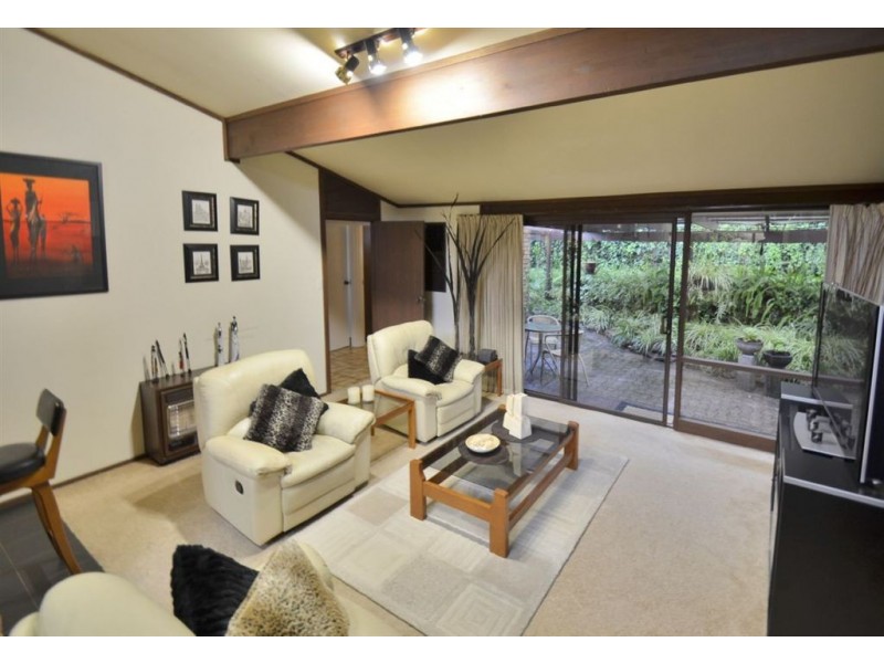 8 Palmyra Court, Flagstaff Hill SA 5159