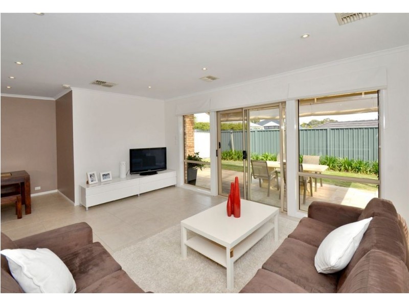 5 Pinnacle Crescent, Flagstaff Hill SA 5159