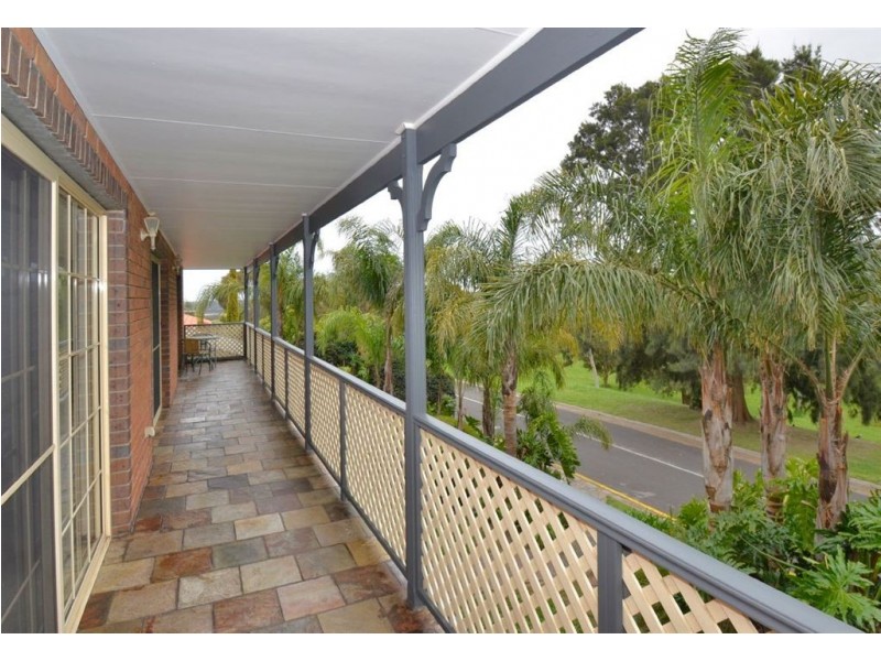 24 Maluka Drive, Happy Valley SA 5159