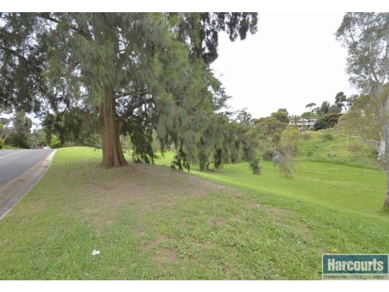 24 Maluka Drive, Happy Valley SA 5159