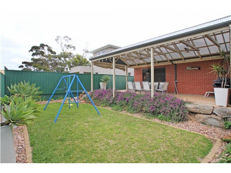 12 Dianne Street, Happy Valley SA 5159