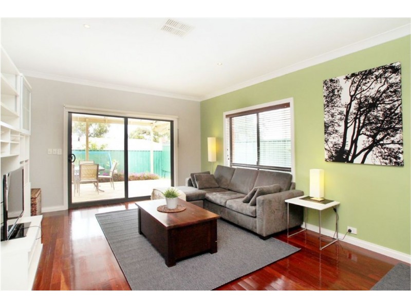 12 Dianne Street, Happy Valley SA 5159