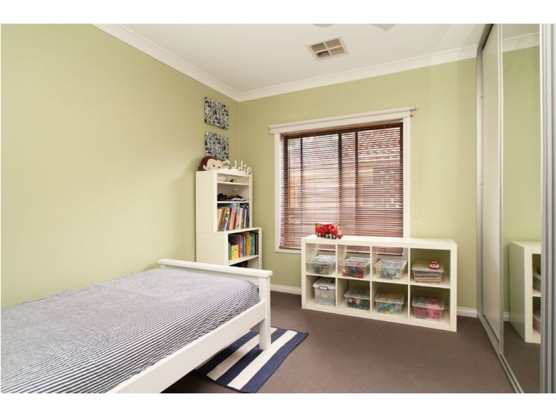 12 Dianne Street, Happy Valley SA 5159