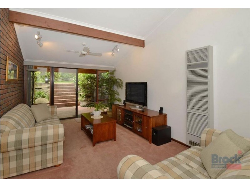 28 Monaco Circuit, Aberfoyle Park SA 5159