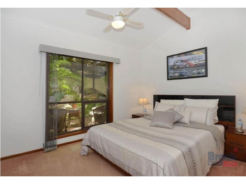 28 Monaco Circuit, Aberfoyle Park SA 5159