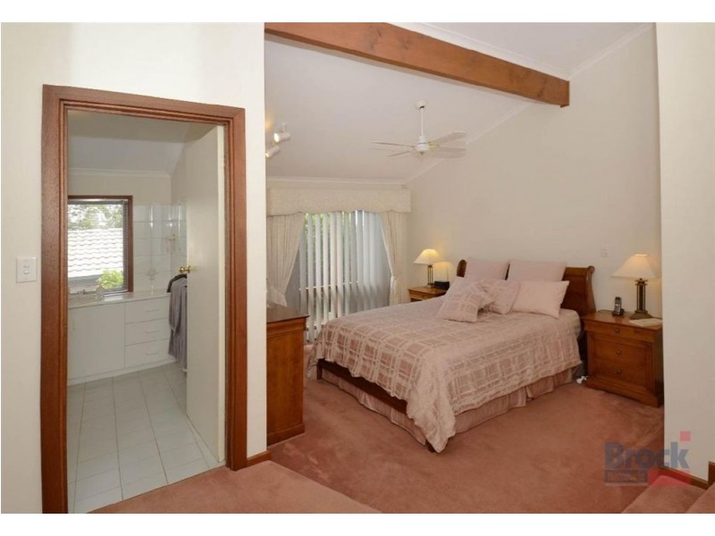 28 Monaco Circuit, Aberfoyle Park SA 5159