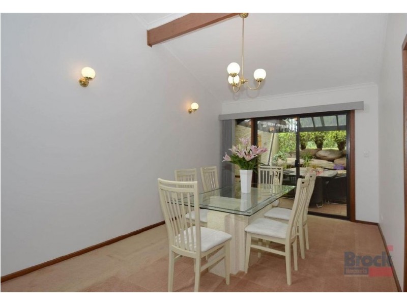 28 Monaco Circuit, Aberfoyle Park SA 5159