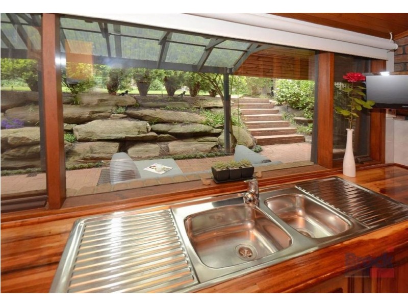 28 Monaco Circuit, Aberfoyle Park SA 5159