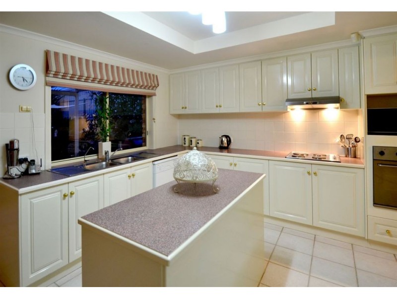 21 Ironbark Avenue, Flagstaff Hill SA 5159