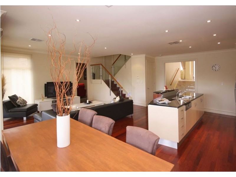 16 Ironbark Ave, Flagstaff Hill SA 5159