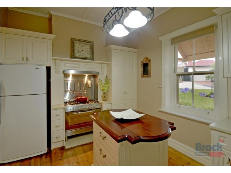 24 Newfield Drive, Old Reynella SA 5161