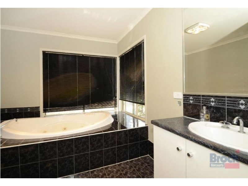 84 Jervois Terrace, Marino SA 5049