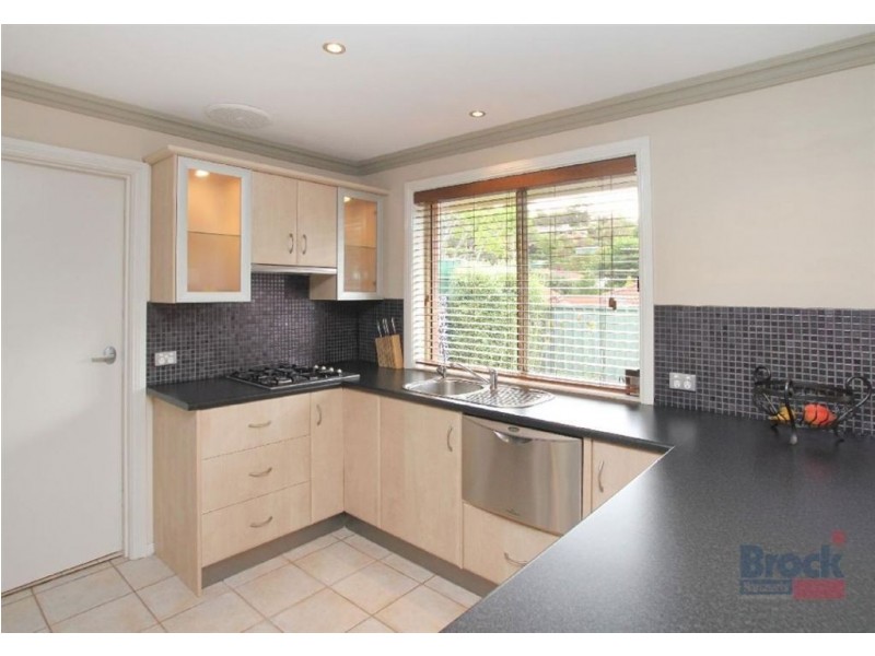 10 Tandy Street, Aberfoyle Park SA 5159