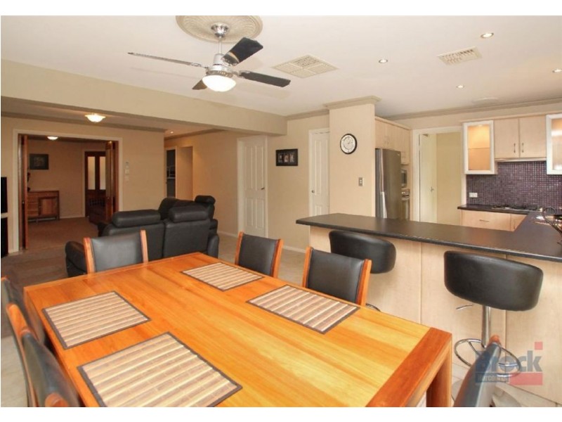 10 Tandy Street, Aberfoyle Park SA 5159