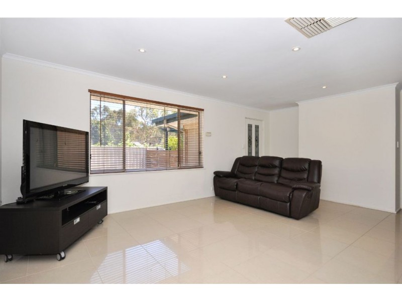 11 Santana Court, Aberfoyle Park SA 5159