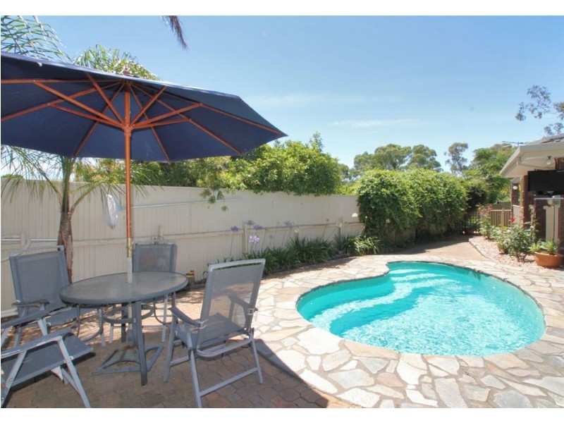 1 Hamilton Crescent, Aberfoyle Park SA 5159