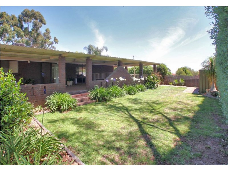 1 Hamilton Crescent, Aberfoyle Park SA 5159