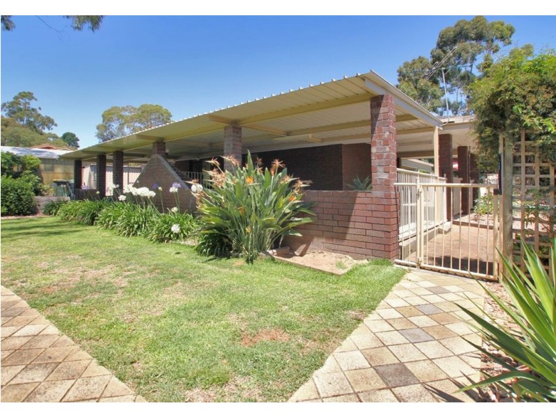 1 Hamilton Crescent, Aberfoyle Park SA 5159