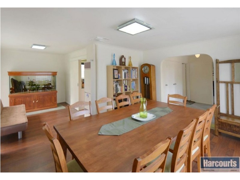 11 Tyson Avenue, Trott Park SA 5158