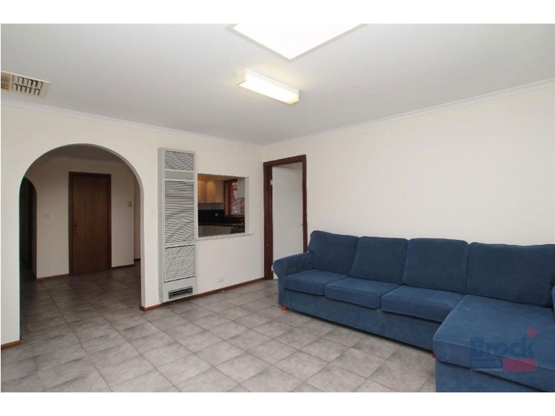 6 Alicia Street, Aberfoyle Park SA 5159