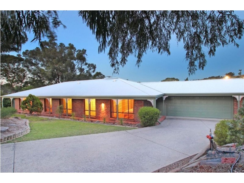 69 Oakridge Road, Aberfoyle Park SA 5159