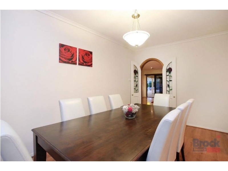 69 Oakridge Road, Aberfoyle Park SA 5159