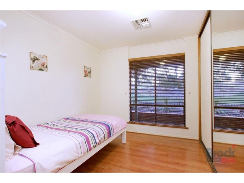 69 Oakridge Road, Aberfoyle Park SA 5159