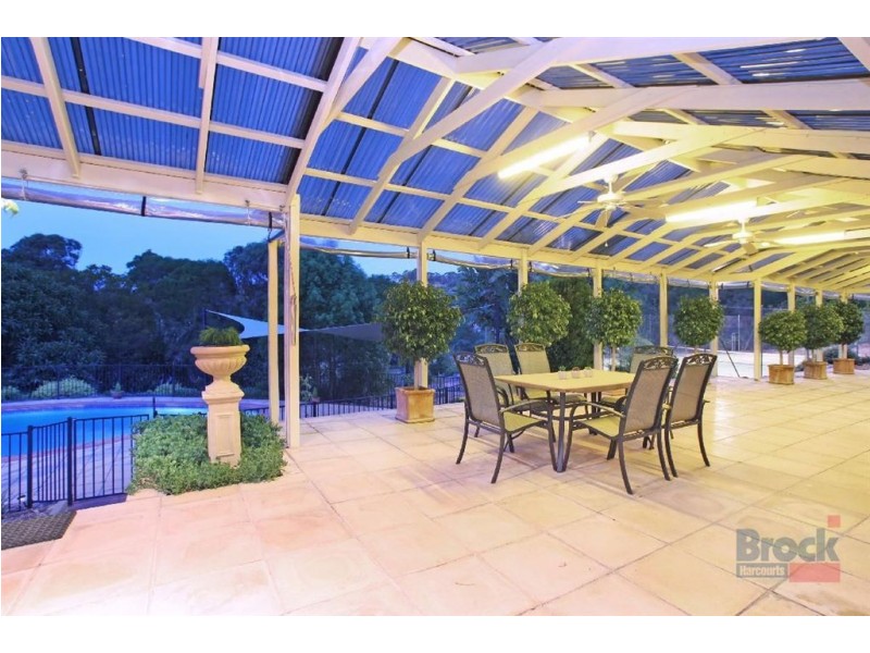 69 Oakridge Road, Aberfoyle Park SA 5159