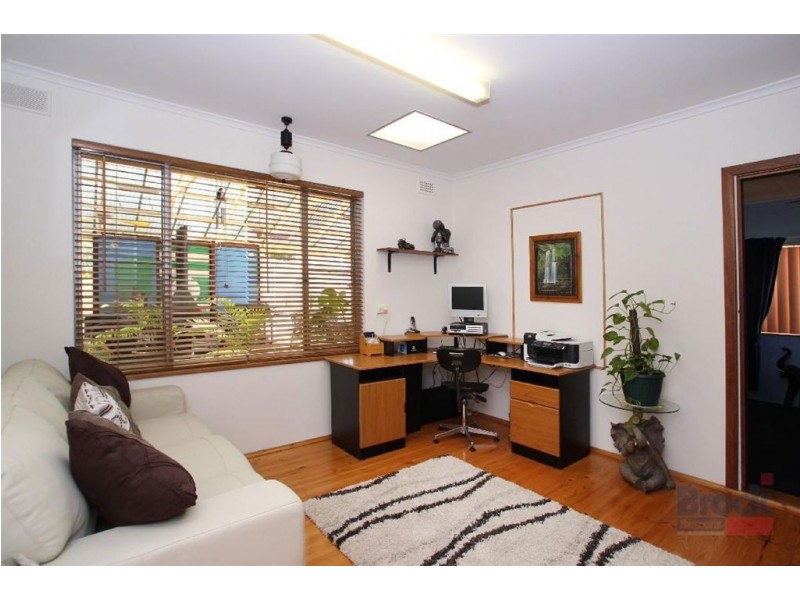 11 Crittenden Road, Morphett Vale SA 5162