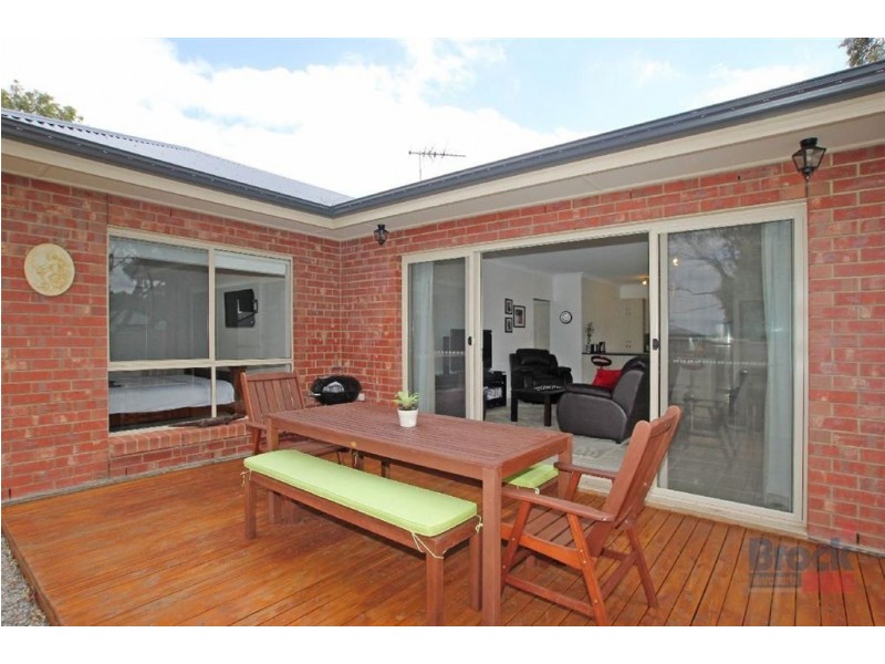 7 Bishops Hill Road, Happy Valley SA 5159