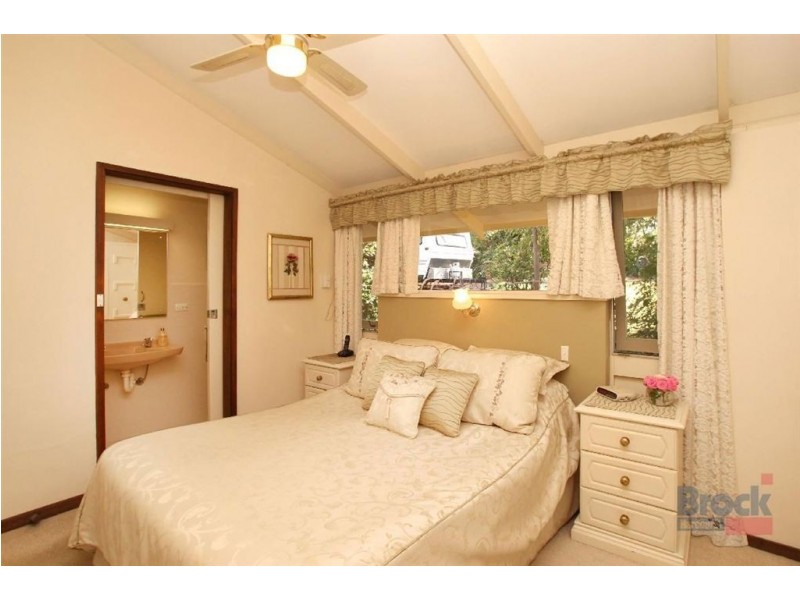 48 Black Road, Flagstaff Hill SA 5159