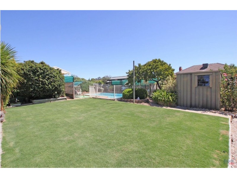 2 Arbell Crescent, Flagstaff Hill SA 5159
