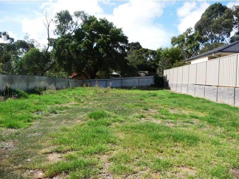 11 Hui-Hui Drive, Happy Valley SA 5159