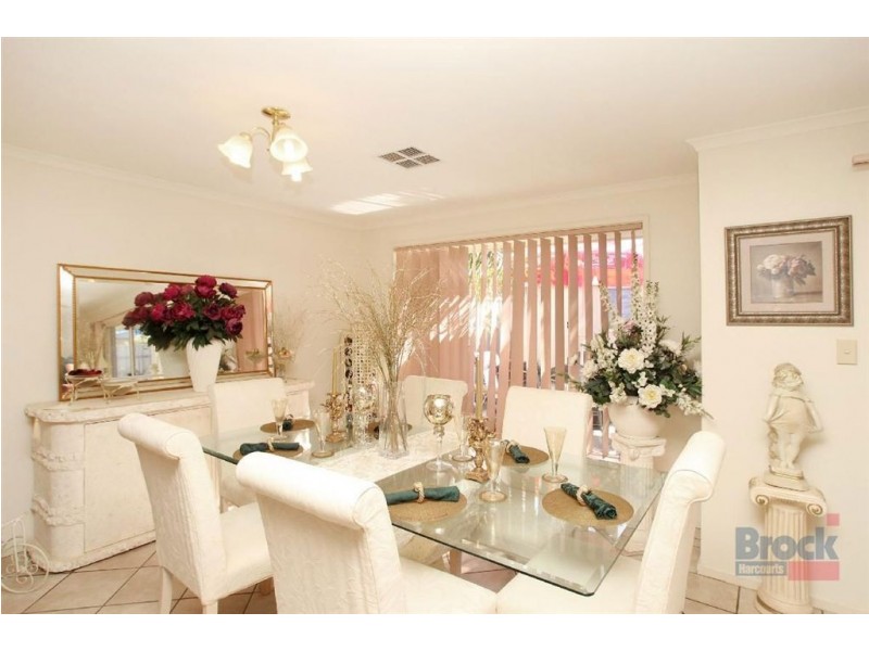 44 Brooks Circuit, Woodcroft SA 5162