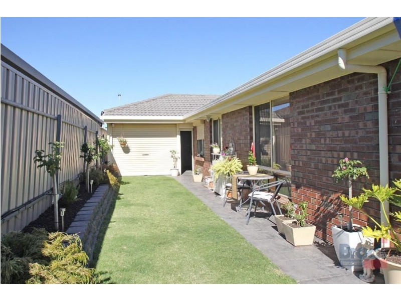 44 Brooks Circuit, Woodcroft SA 5162