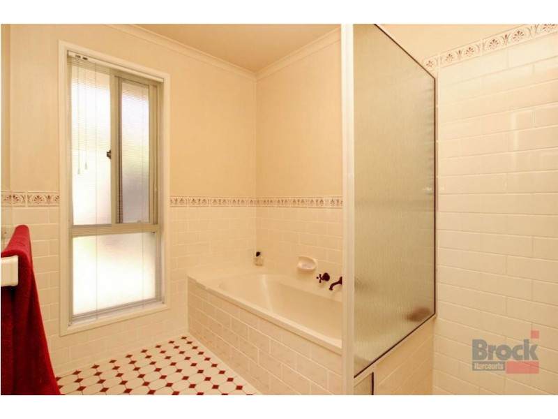 7 Corbyn Court, Moana SA 5169