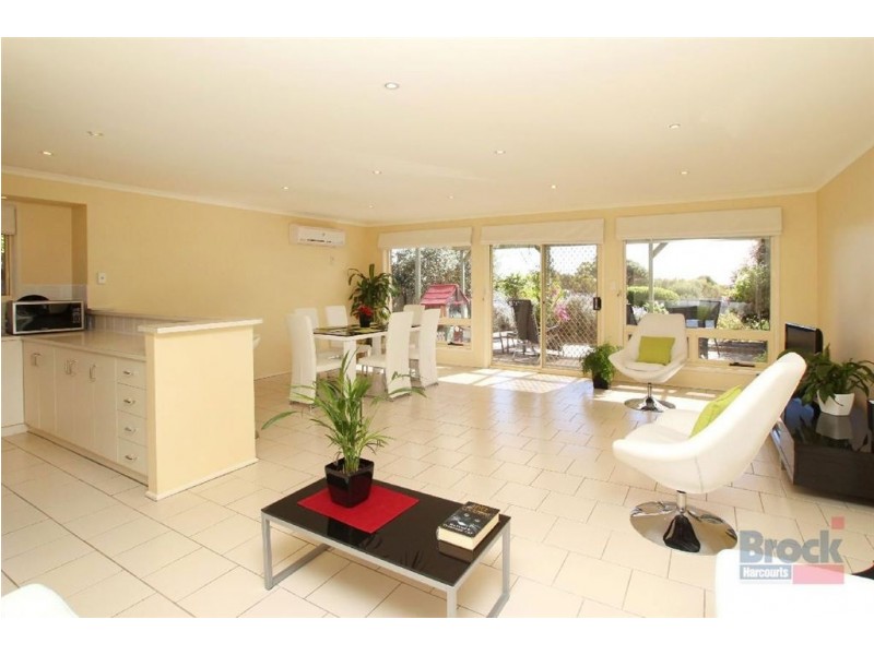 7 Corbyn Court, Moana SA 5169