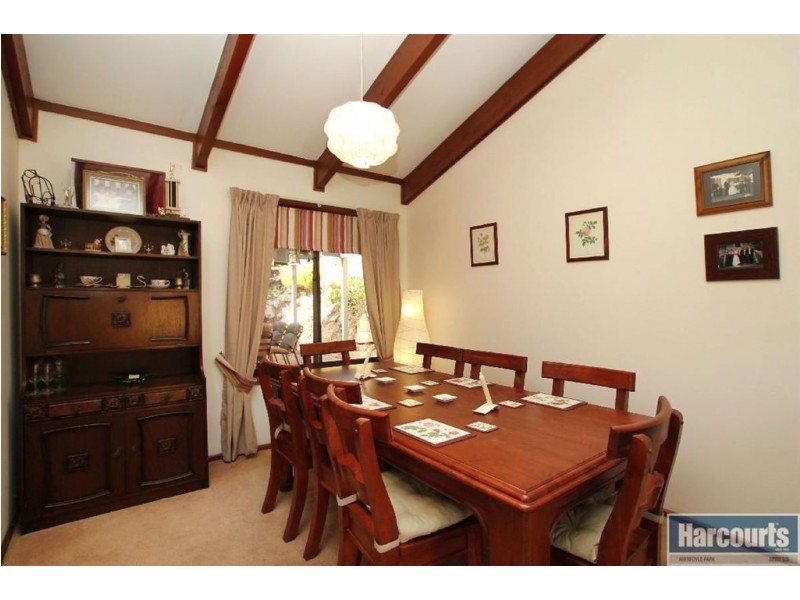 47 Woodlea Drive, Aberfoyle Park SA 5159