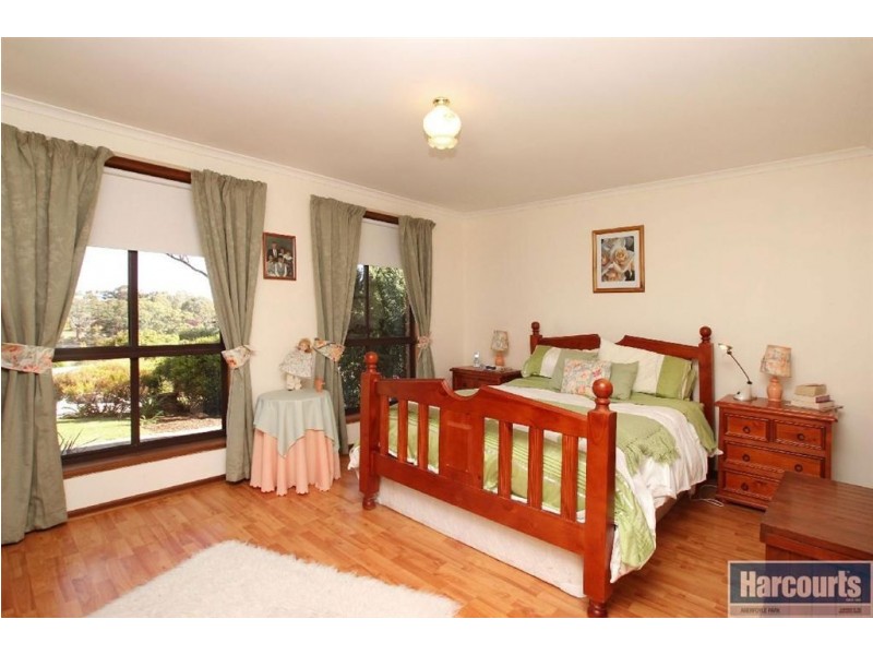 47 Woodlea Drive, Aberfoyle Park SA 5159