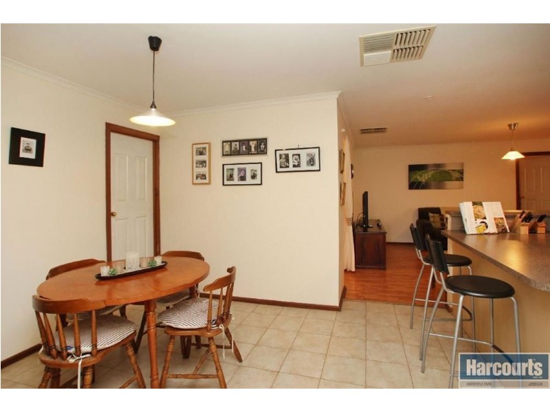 47 Woodlea Drive, Aberfoyle Park SA 5159