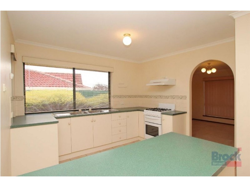 25 Parkes Avenue, Woodcroft SA 5162
