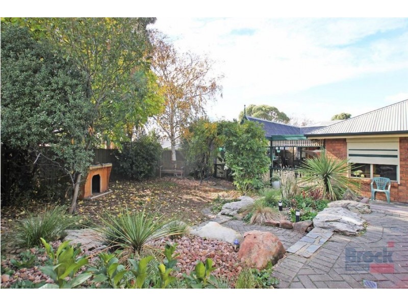 19 Parkes Avenue, Woodcroft SA 5162