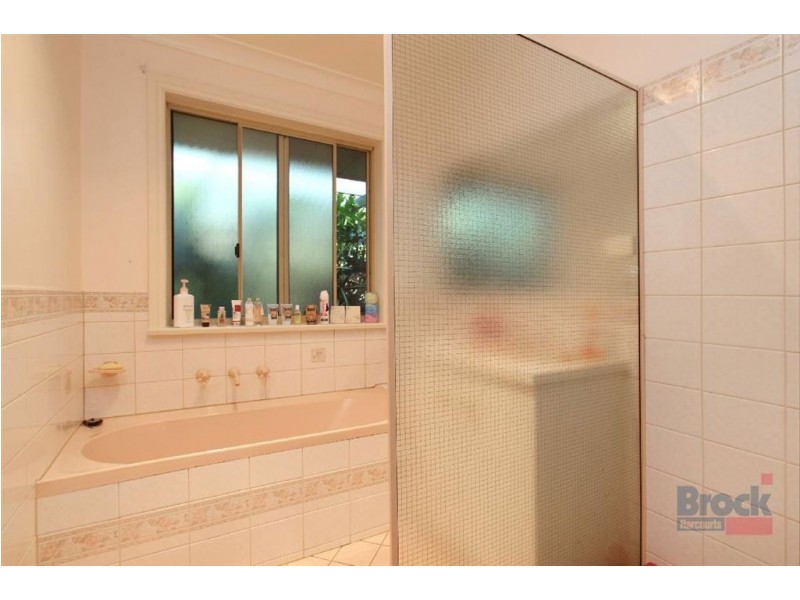 19 Parkes Avenue, Woodcroft SA 5162