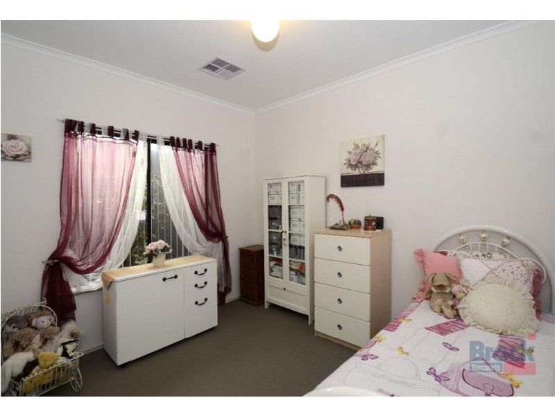 27 Pinnacle Crescent, Flagstaff Hill SA 5159